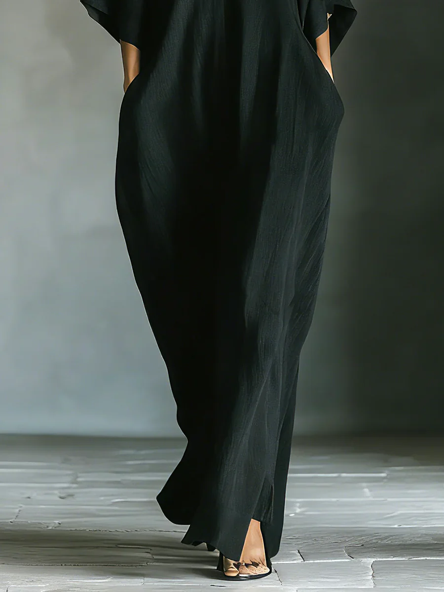 Alejandra™ | Vestido maxi negro minimalista de corte amplio con mangas tipo kimono